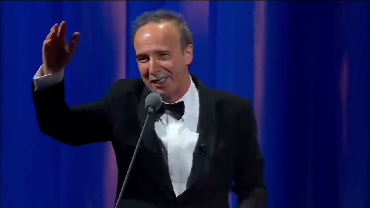 Roberto Benigni dedica il Leone D'oro alla carriera a sua moglie Nicoletta Braschi
